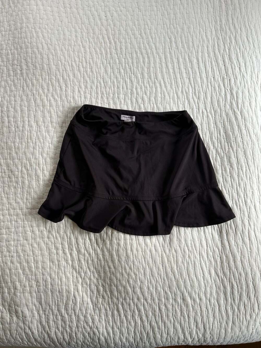 Tommy Bahama GOLF Black Ruffle Active Skort Size L